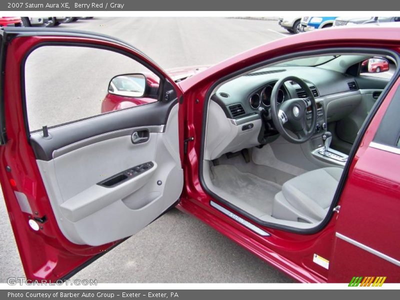 Berry Red / Gray 2007 Saturn Aura XE