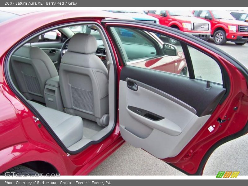 Berry Red / Gray 2007 Saturn Aura XE
