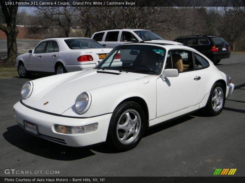 Front 3/4 View of 1991 911 Carrera 4 Coupe