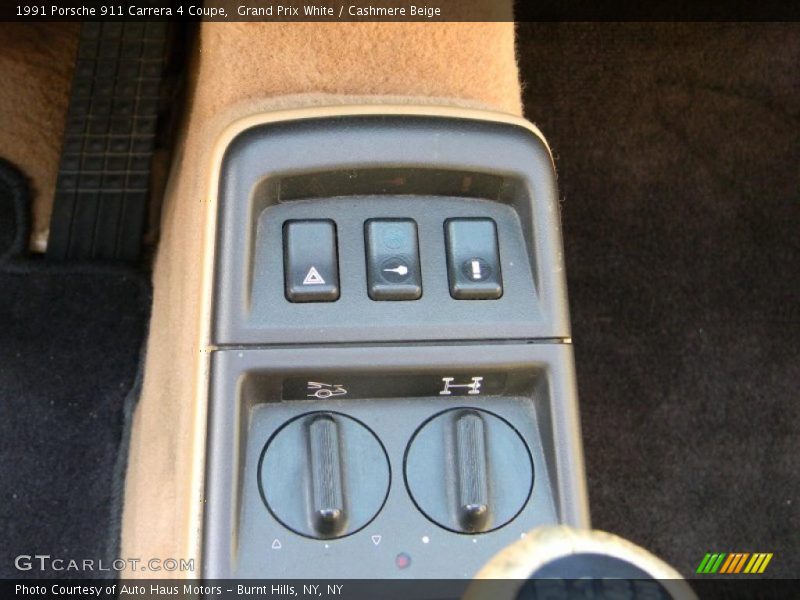 Controls of 1991 911 Carrera 4 Coupe