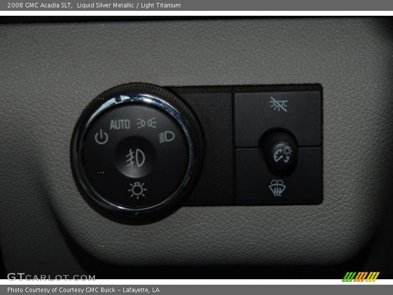 Liquid Silver Metallic / Light Titanium 2008 GMC Acadia SLT
