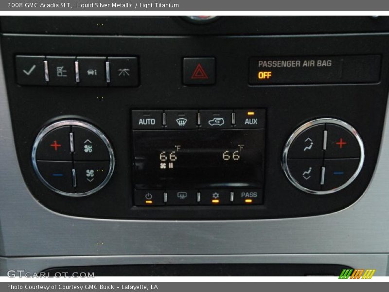 Liquid Silver Metallic / Light Titanium 2008 GMC Acadia SLT