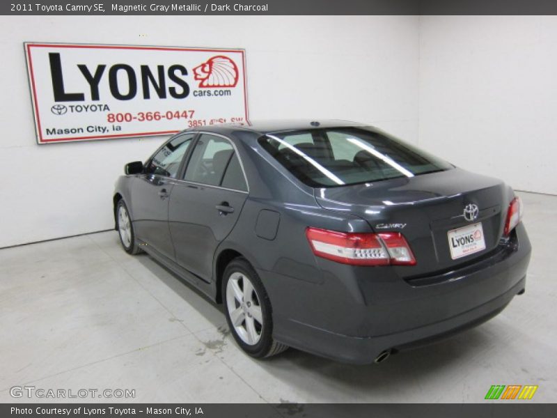 Magnetic Gray Metallic / Dark Charcoal 2011 Toyota Camry SE