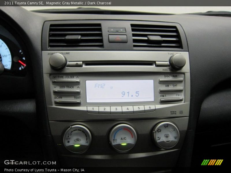 Magnetic Gray Metallic / Dark Charcoal 2011 Toyota Camry SE