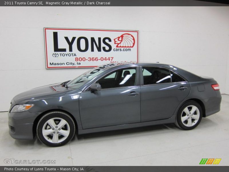 Magnetic Gray Metallic / Dark Charcoal 2011 Toyota Camry SE