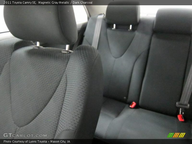 Magnetic Gray Metallic / Dark Charcoal 2011 Toyota Camry SE