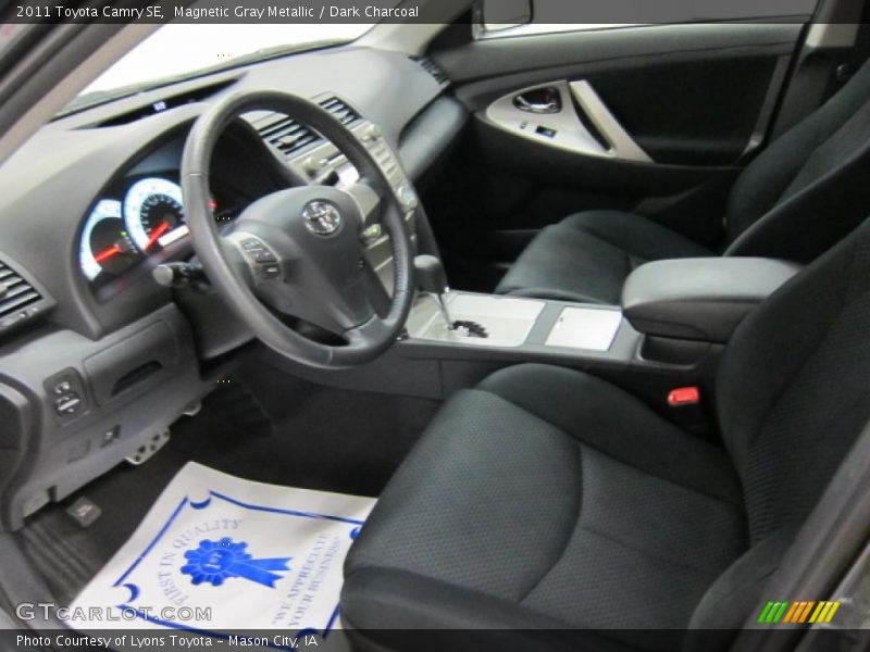 Magnetic Gray Metallic / Dark Charcoal 2011 Toyota Camry SE