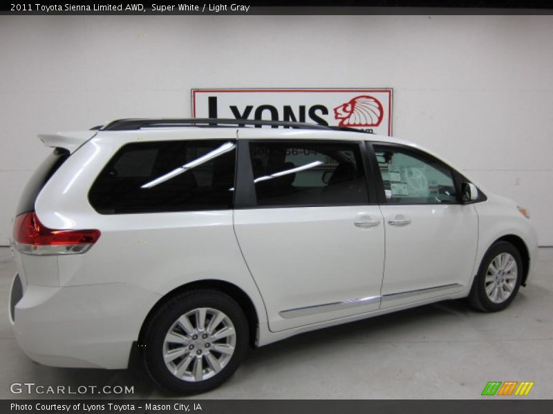 Super White / Light Gray 2011 Toyota Sienna Limited AWD