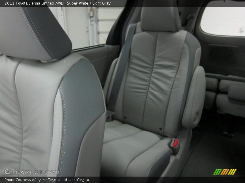 Super White / Light Gray 2011 Toyota Sienna Limited AWD