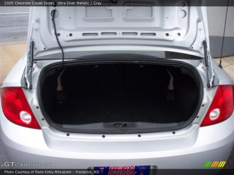 Ultra Silver Metallic / Gray 2005 Chevrolet Cobalt Sedan
