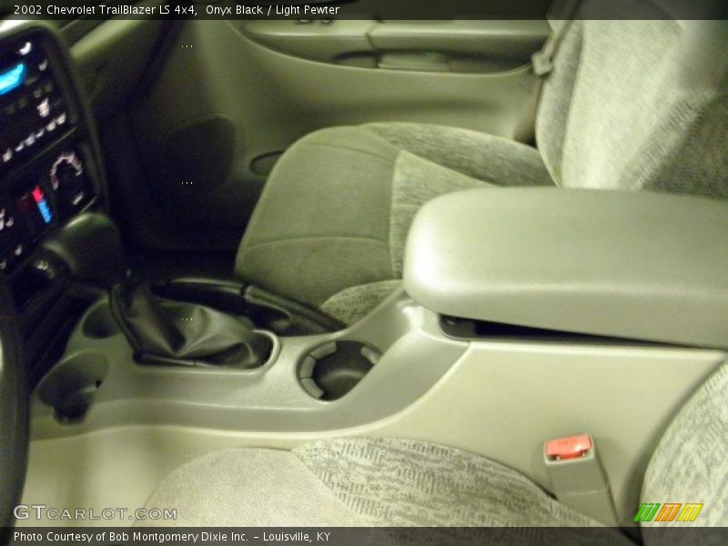 Onyx Black / Light Pewter 2002 Chevrolet TrailBlazer LS 4x4