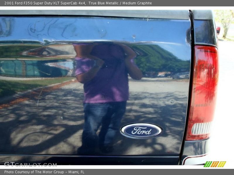 True Blue Metallic / Medium Graphite 2001 Ford F350 Super Duty XLT SuperCab 4x4