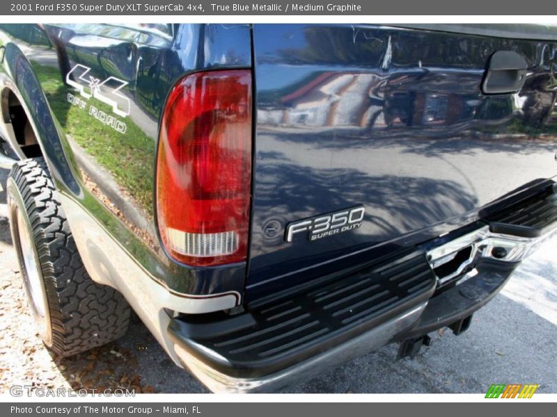 True Blue Metallic / Medium Graphite 2001 Ford F350 Super Duty XLT SuperCab 4x4
