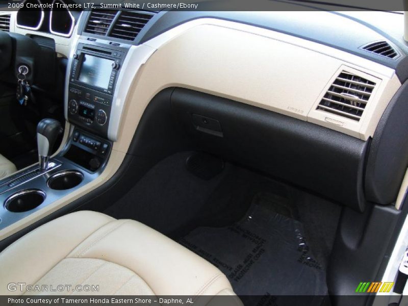 Summit White / Cashmere/Ebony 2009 Chevrolet Traverse LTZ