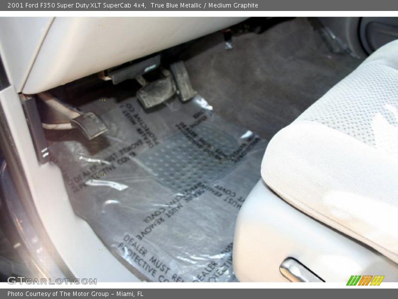 True Blue Metallic / Medium Graphite 2001 Ford F350 Super Duty XLT SuperCab 4x4