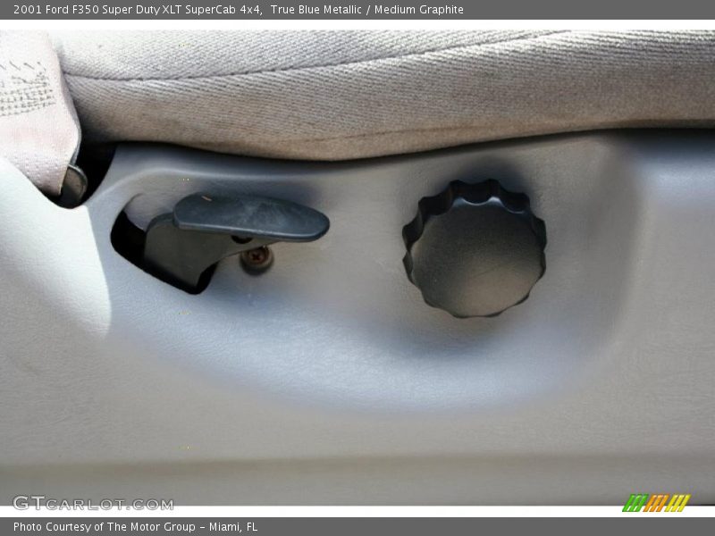 True Blue Metallic / Medium Graphite 2001 Ford F350 Super Duty XLT SuperCab 4x4