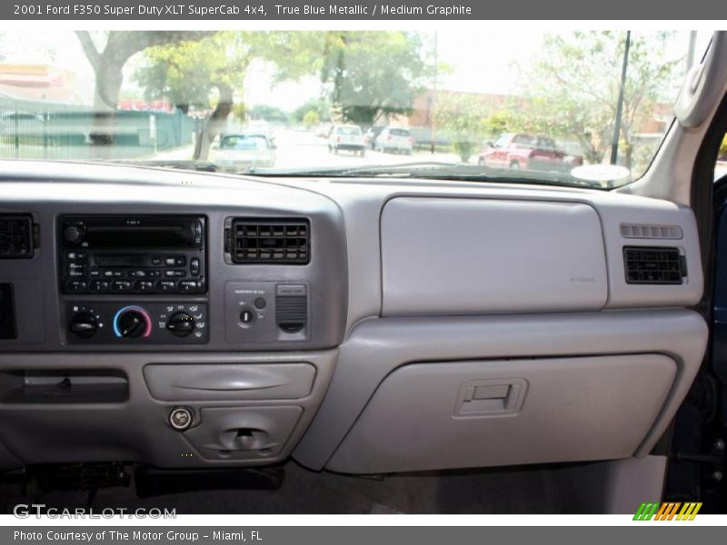 True Blue Metallic / Medium Graphite 2001 Ford F350 Super Duty XLT SuperCab 4x4