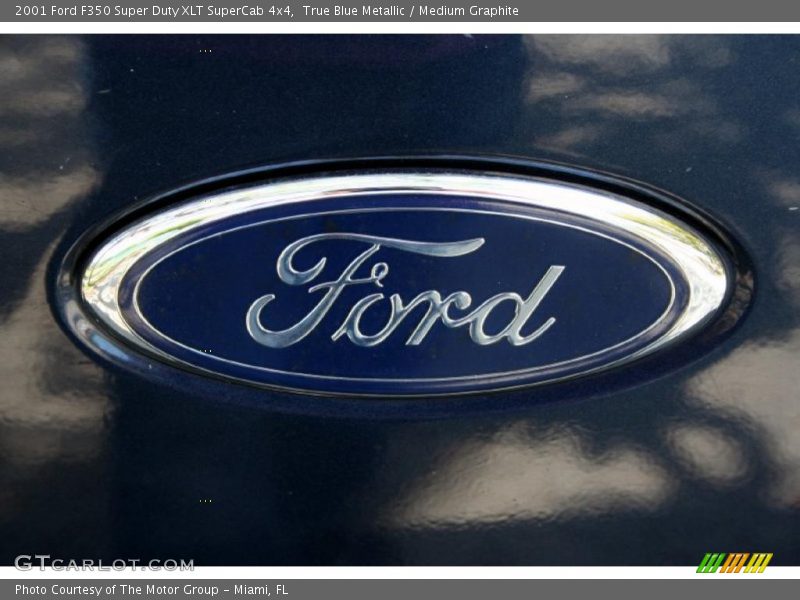 True Blue Metallic / Medium Graphite 2001 Ford F350 Super Duty XLT SuperCab 4x4