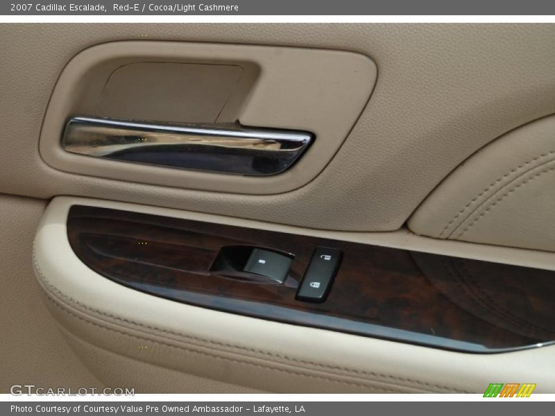 Red-E / Cocoa/Light Cashmere 2007 Cadillac Escalade