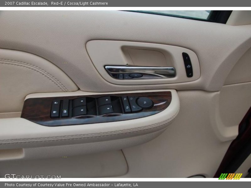 Red-E / Cocoa/Light Cashmere 2007 Cadillac Escalade