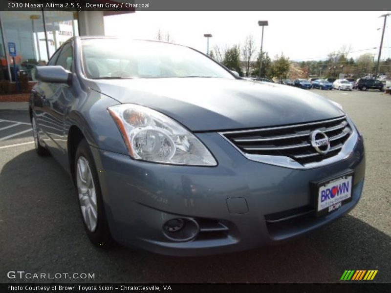 Ocean Gray / Charcoal 2010 Nissan Altima 2.5 S