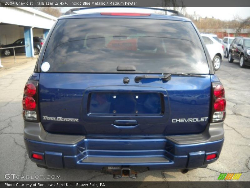 Indigo Blue Metallic / Medium Pewter 2004 Chevrolet TrailBlazer LS 4x4