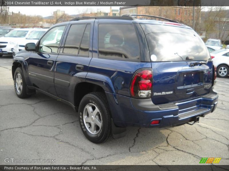 Indigo Blue Metallic / Medium Pewter 2004 Chevrolet TrailBlazer LS 4x4