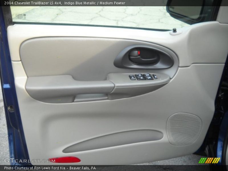 Indigo Blue Metallic / Medium Pewter 2004 Chevrolet TrailBlazer LS 4x4