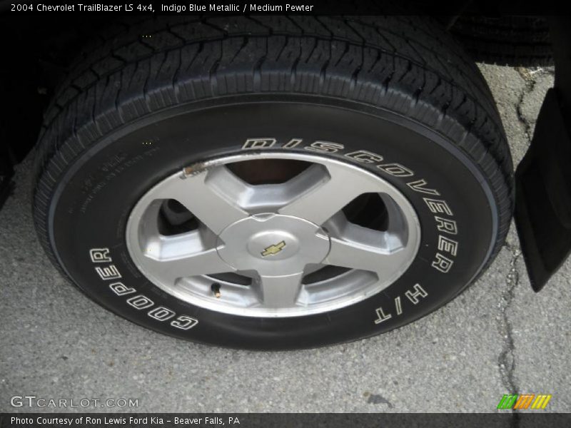 Indigo Blue Metallic / Medium Pewter 2004 Chevrolet TrailBlazer LS 4x4
