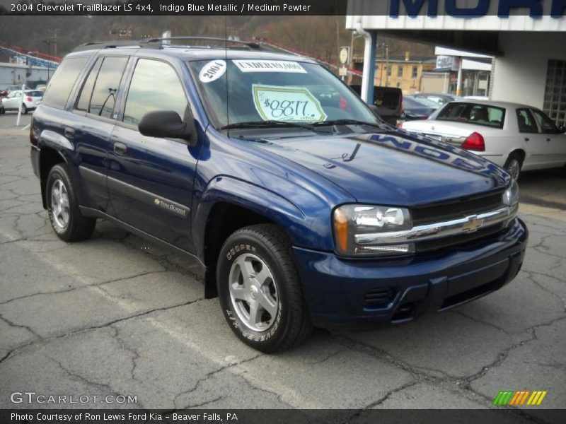 Indigo Blue Metallic / Medium Pewter 2004 Chevrolet TrailBlazer LS 4x4