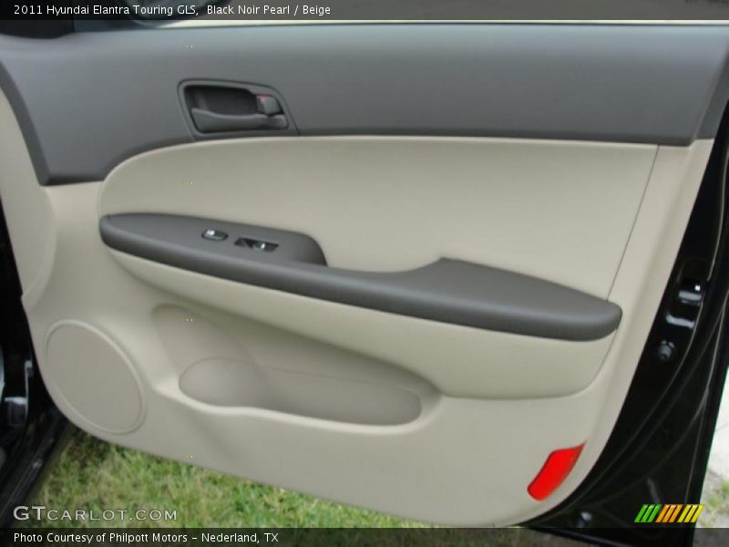 Door Panel of 2011 Elantra Touring GLS