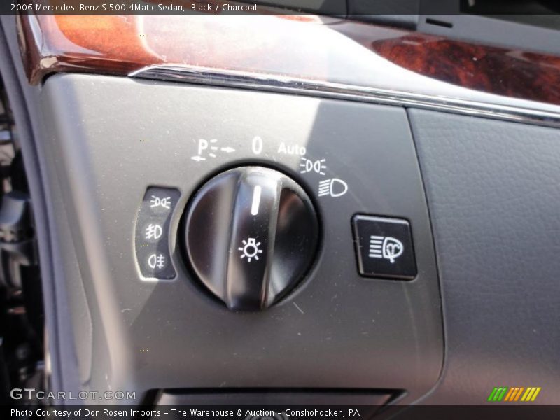 Controls of 2006 S 500 4Matic Sedan