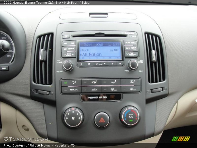 Controls of 2011 Elantra Touring GLS