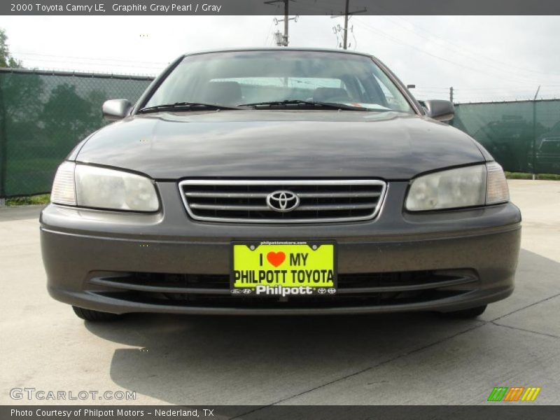 Graphite Gray Pearl / Gray 2000 Toyota Camry LE