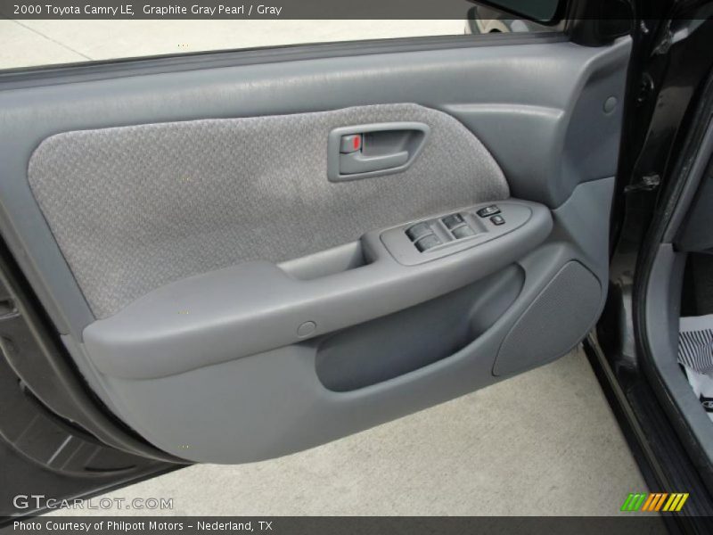 Graphite Gray Pearl / Gray 2000 Toyota Camry LE
