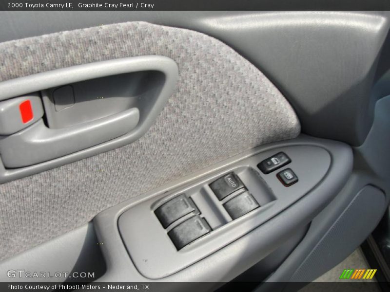 Graphite Gray Pearl / Gray 2000 Toyota Camry LE