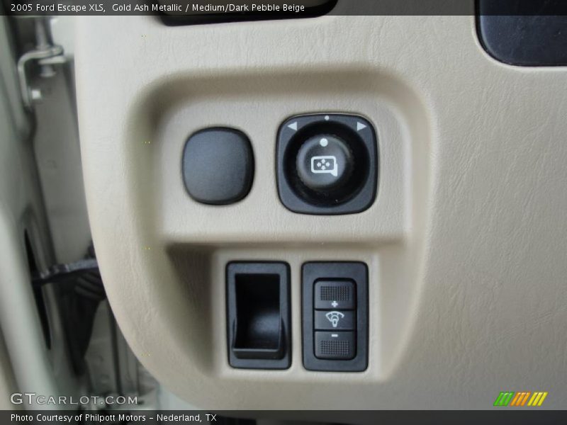 Gold Ash Metallic / Medium/Dark Pebble Beige 2005 Ford Escape XLS