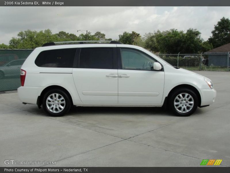 White / Beige 2006 Kia Sedona EX