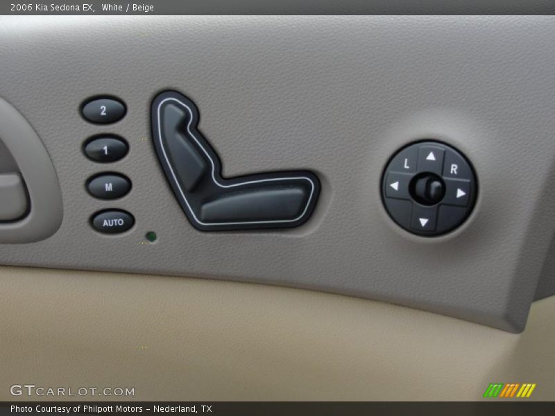 White / Beige 2006 Kia Sedona EX