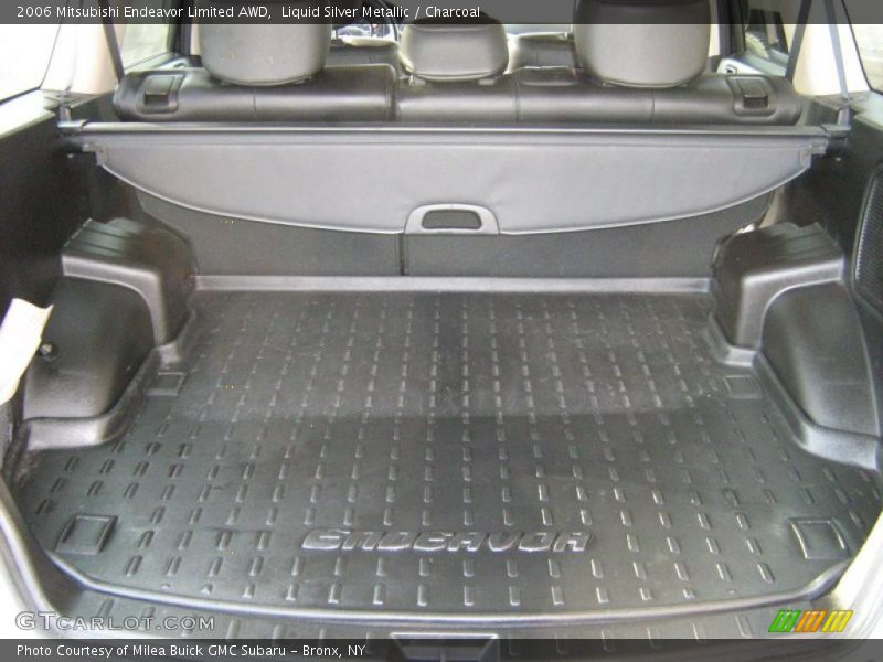 Liquid Silver Metallic / Charcoal 2006 Mitsubishi Endeavor Limited AWD
