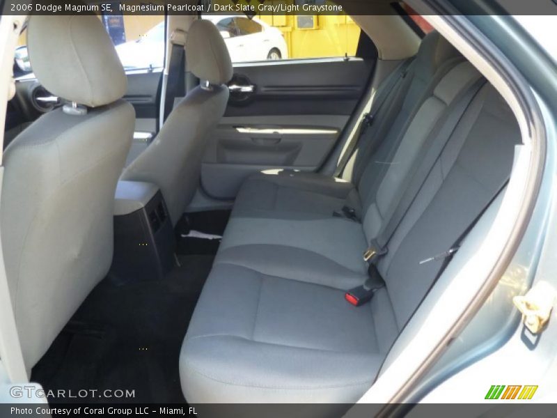 Magnesium Pearlcoat / Dark Slate Gray/Light Graystone 2006 Dodge Magnum SE