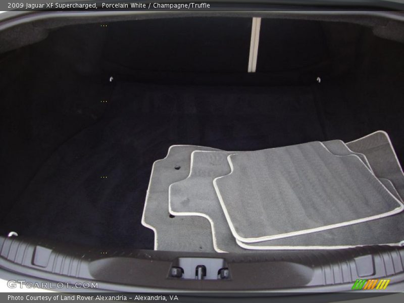 Porcelain White / Champagne/Truffle 2009 Jaguar XF Supercharged