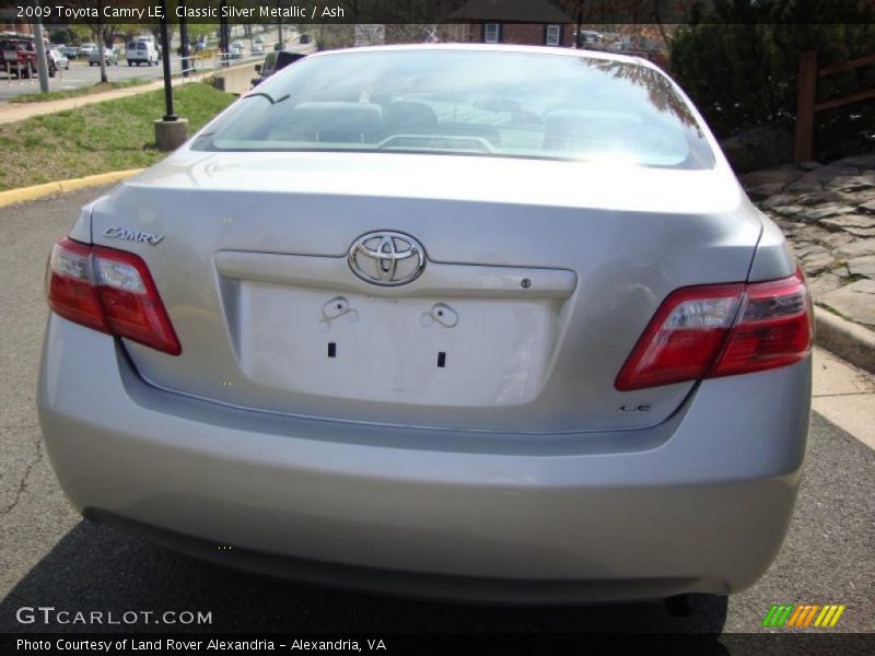Classic Silver Metallic / Ash 2009 Toyota Camry LE