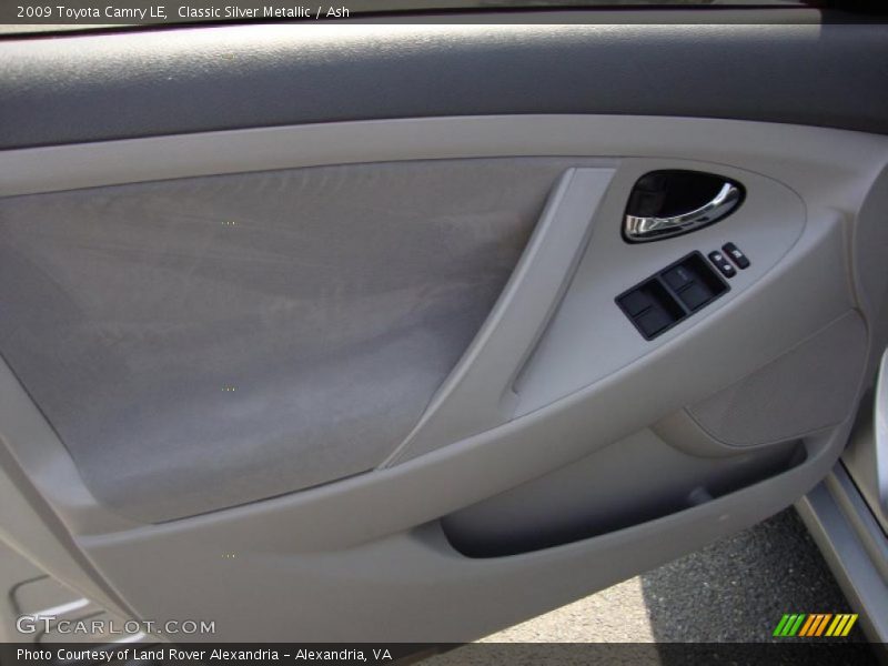 Classic Silver Metallic / Ash 2009 Toyota Camry LE