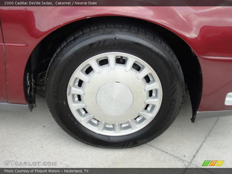 Cabernet / Neutral Shale 2000 Cadillac DeVille Sedan