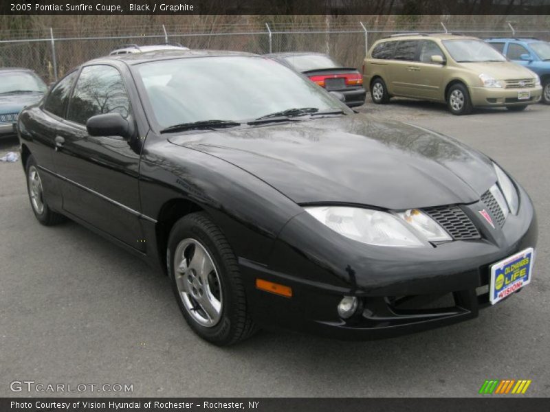 Black / Graphite 2005 Pontiac Sunfire Coupe