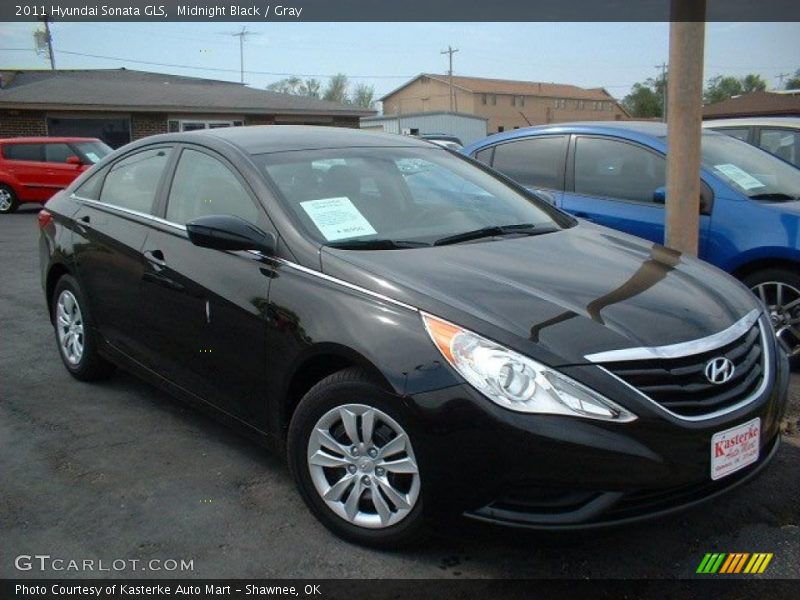 Midnight Black / Gray 2011 Hyundai Sonata GLS