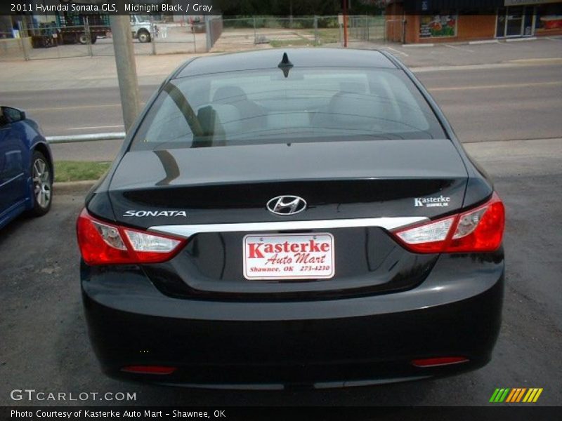 Midnight Black / Gray 2011 Hyundai Sonata GLS