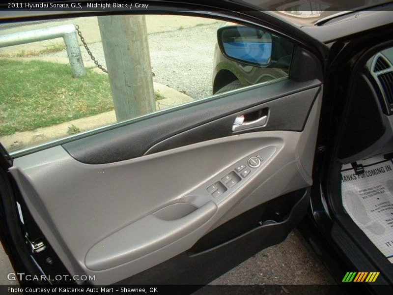 Midnight Black / Gray 2011 Hyundai Sonata GLS