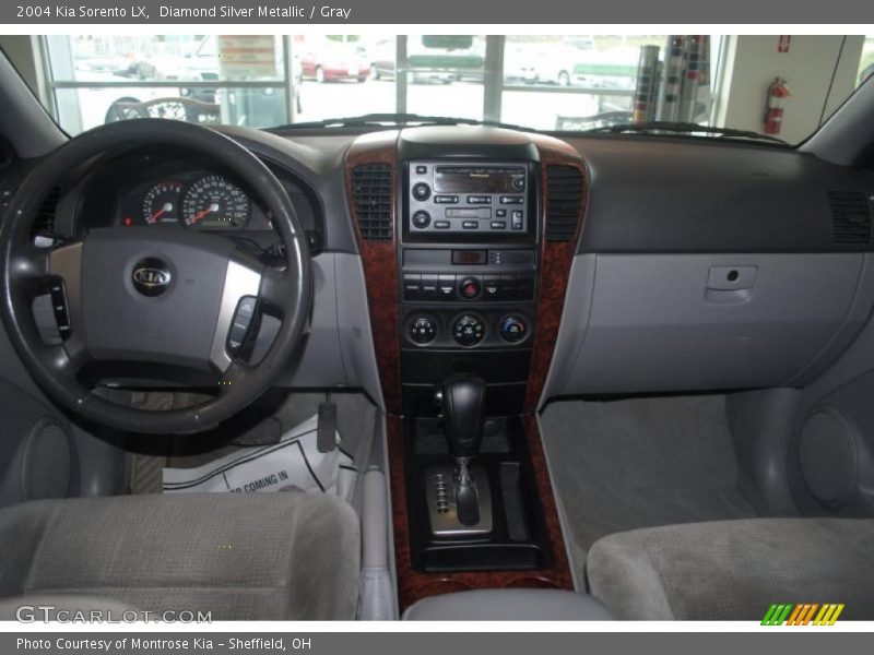 Diamond Silver Metallic / Gray 2004 Kia Sorento LX